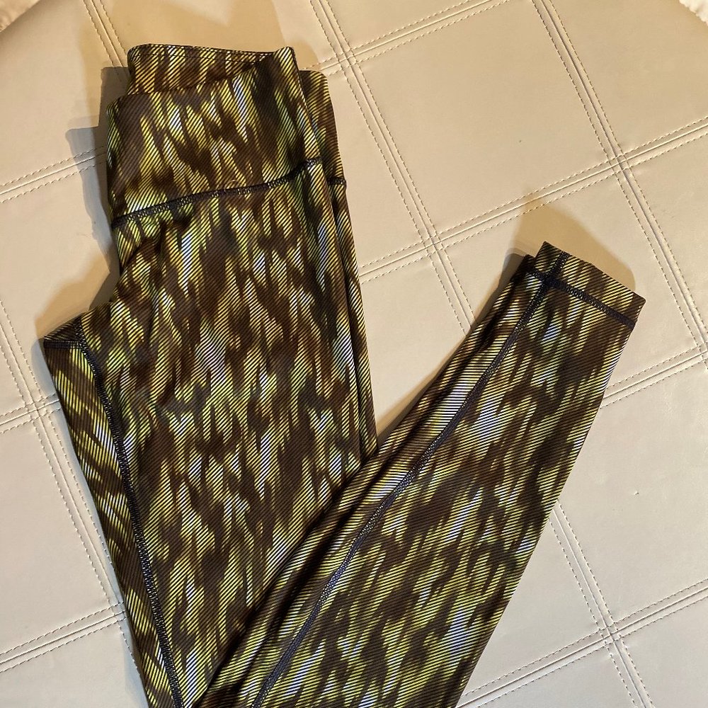 lululemon green water waves leggings sz 04